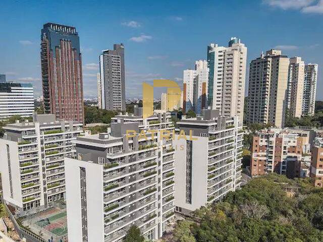 Apartamento para Venda em Curitiba - 2