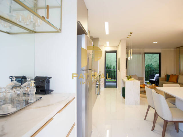 Apartamento para Venda em Curitiba - 2