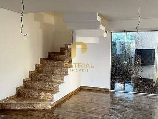 Casa para Venda em Curitiba - 3