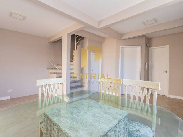 Sobrado para Venda em Curitiba - 2