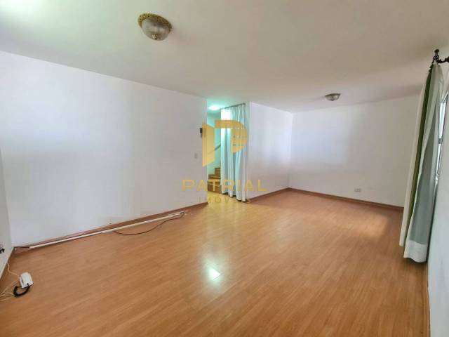 Sobrado para Venda em Curitiba - 4