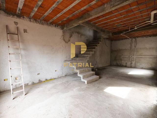 Sobrado para Venda em Curitiba - 4