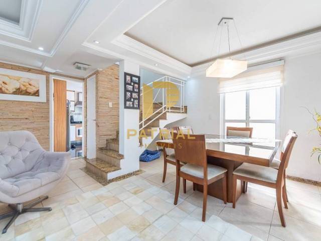 Sobrado para Venda em Curitiba - 2