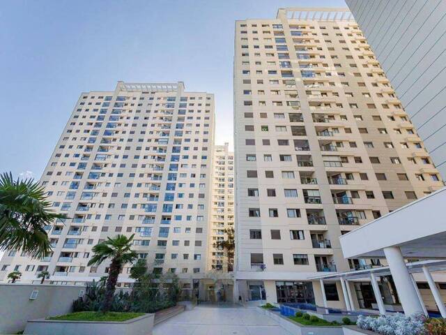 Apartamento para Venda em Curitiba - 2