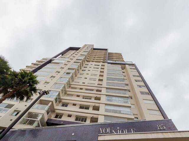 Apartamento para Venda em Curitiba - 2