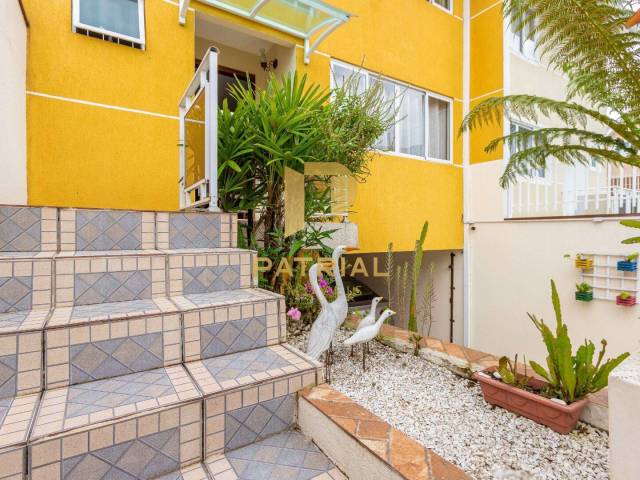 Sobrado para Venda em Curitiba - 4