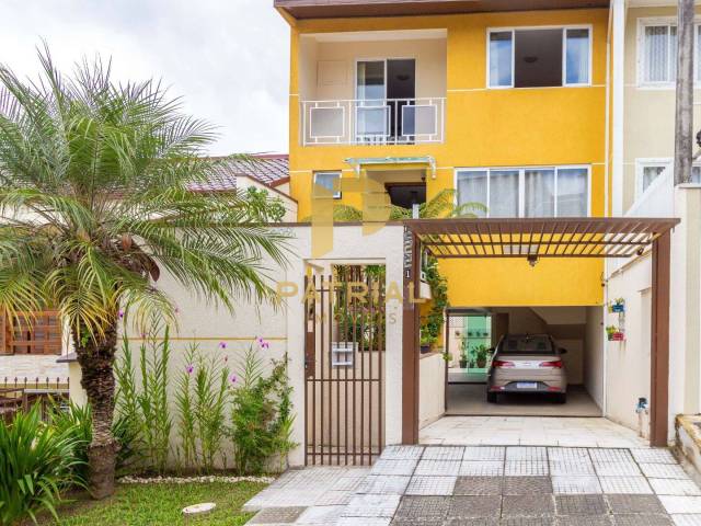 Sobrado para Venda em Curitiba - 2